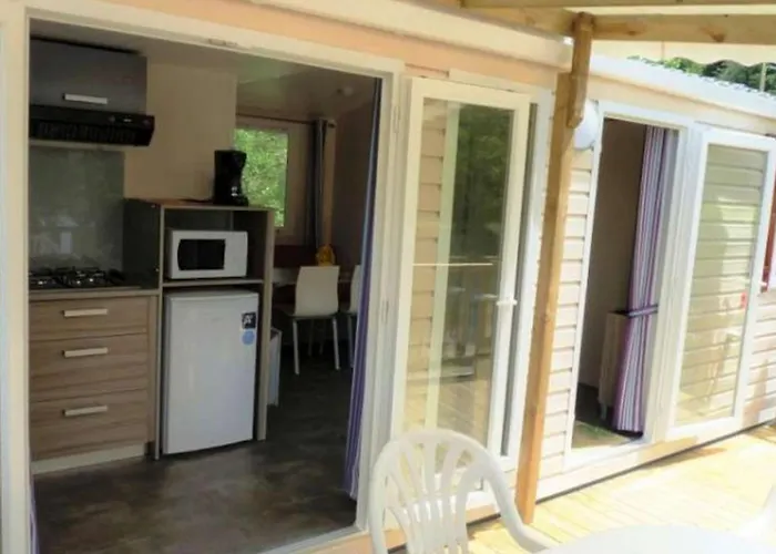 Campsite Mobil-home 4 Pers, 2 Ch, Jardin Et Barbecue - Api-1-52-1349 Champagnac-le-Vieux